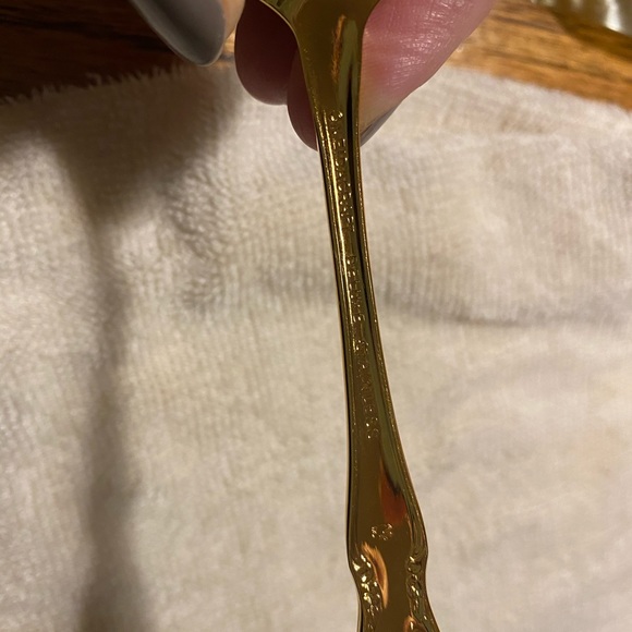 Vintage Oneida Golden Chateau flatware - Picture 12 of 15